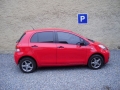 Toyota Yaris instalace protislunecni autofolie Llumar AT5,35